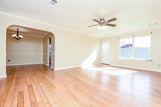 Building Photo - 11102 Kentington Oak Dr