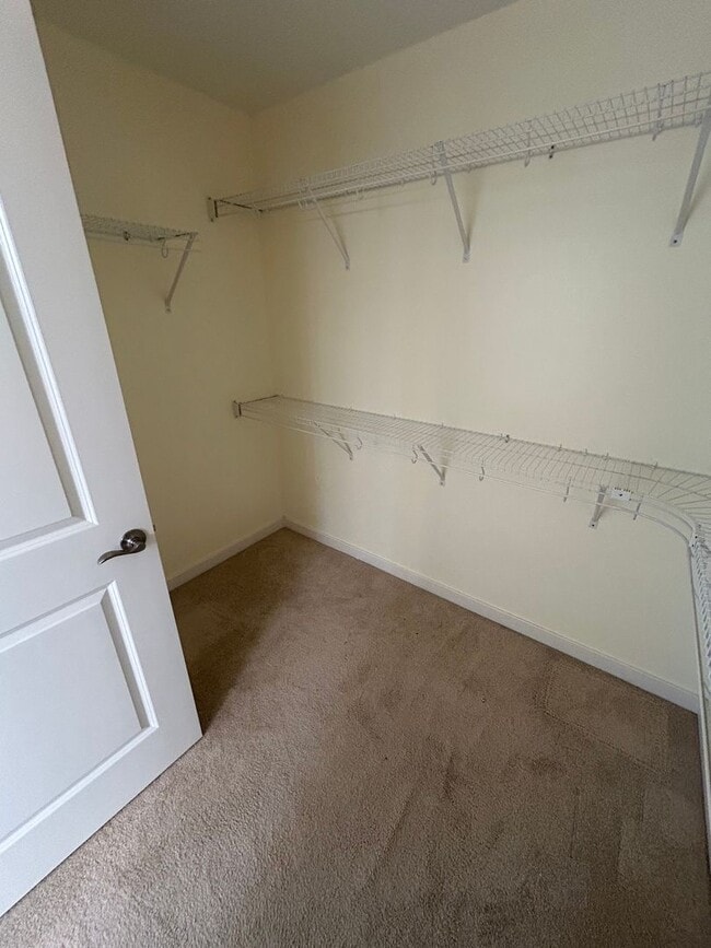 Building Photo - Beautiful Three Bedroom House for Rent in ...