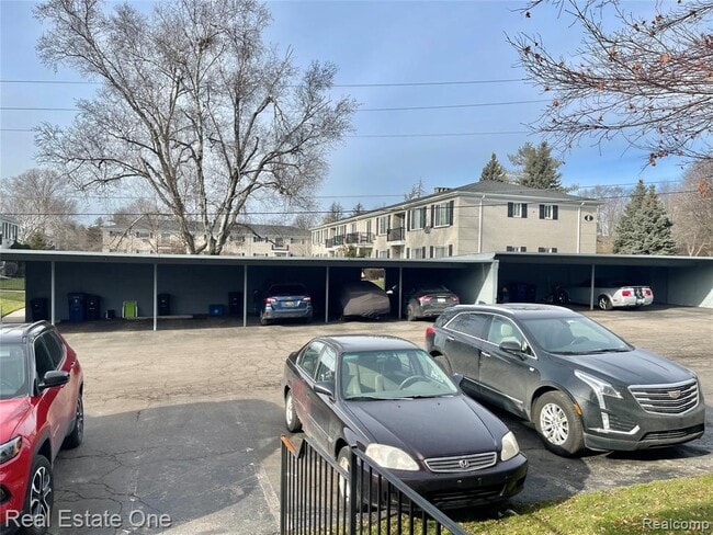 Building Photo - 100 W Hickory Grove Rd