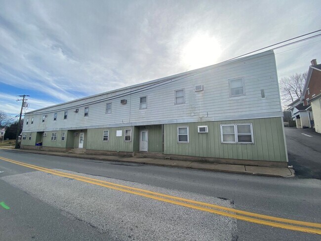 Primary Photo - Apartment