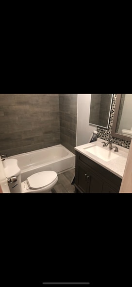 Building Photo - 295 Hostler Rd