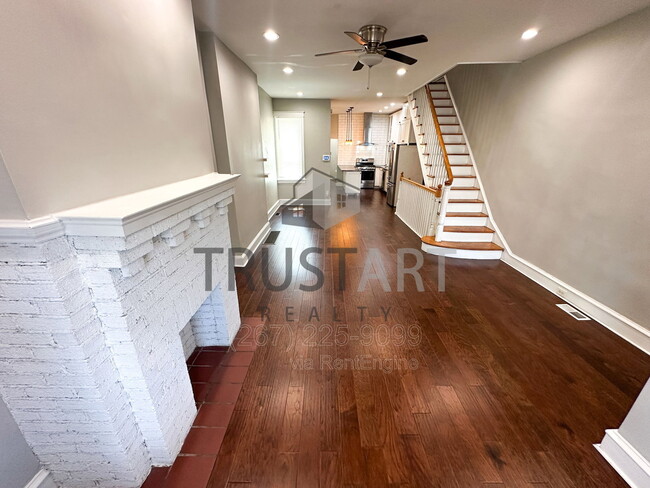 Building Photo - 2406 E Allegheny Ave