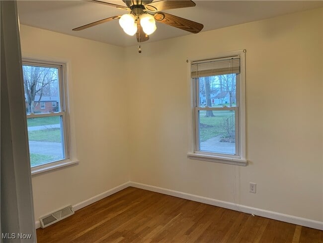 Building Photo - 1861 Eaton Dr