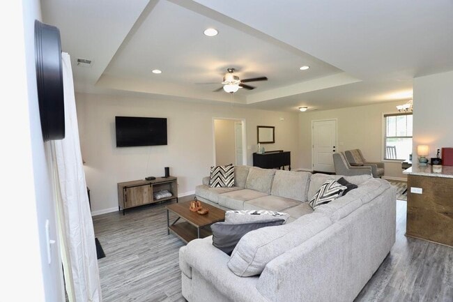 Building Photo - 4415 Patriot Pkwy