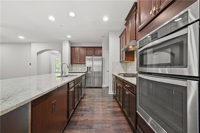 Building Photo - 9965 Cameron Parc Cir