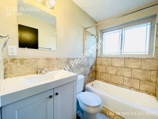 Building Photo - 3316 Russell-1