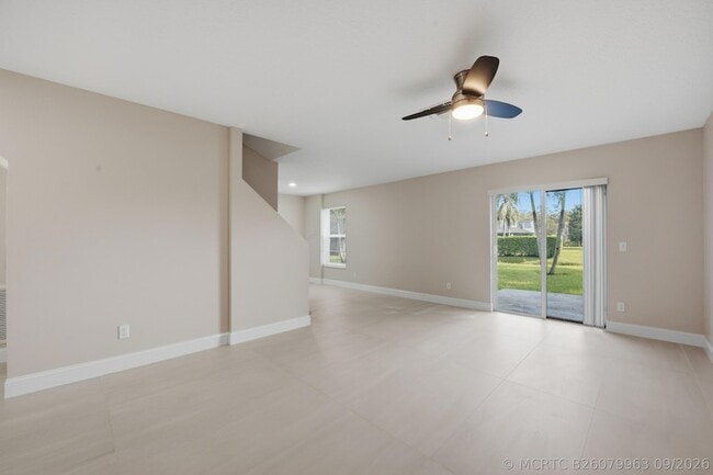 Building Photo - 1031 Goldenrod Rd