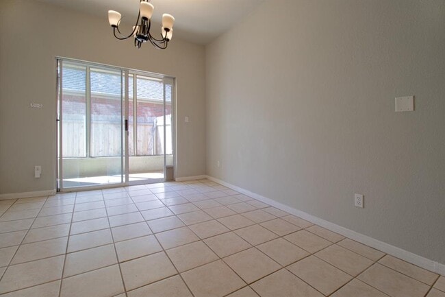 Building Photo - 504 Oakwood Blvd