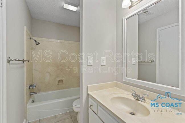 Building Photo - 387 Debuys Rd