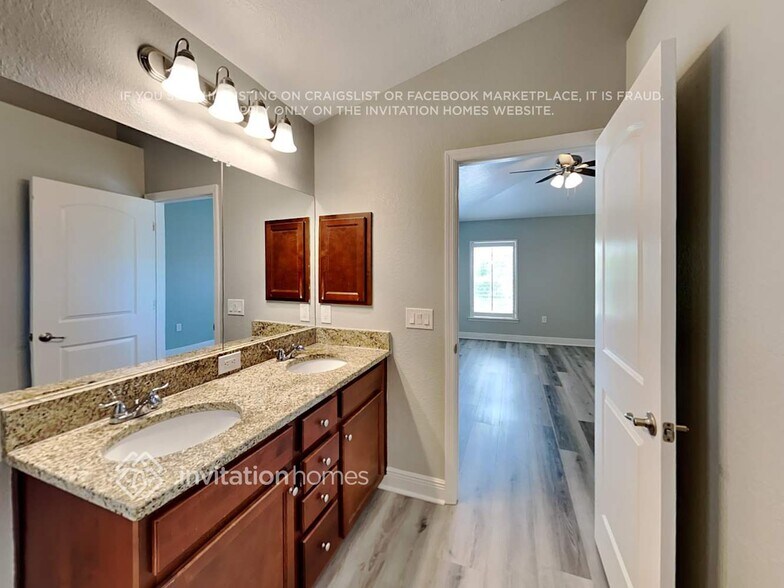 Building Photo - 9972 Spring Gulch Ln
