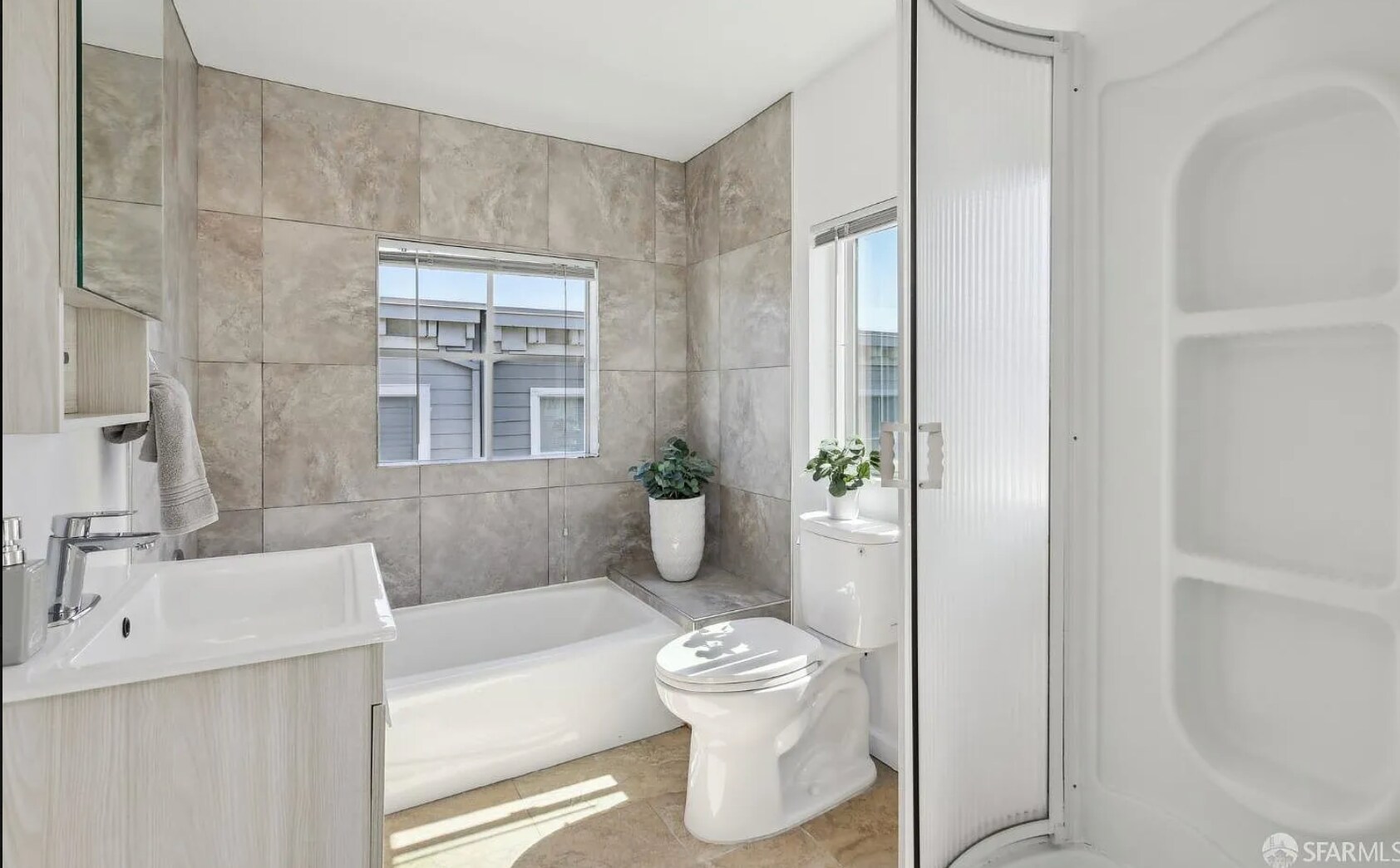 Building Photo - 28 Jennifer Pl