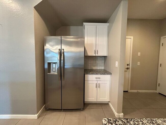 Building Photo - 4473 Suncup Dr
