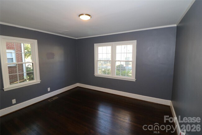 Building Photo - 2227 Celia Ave
