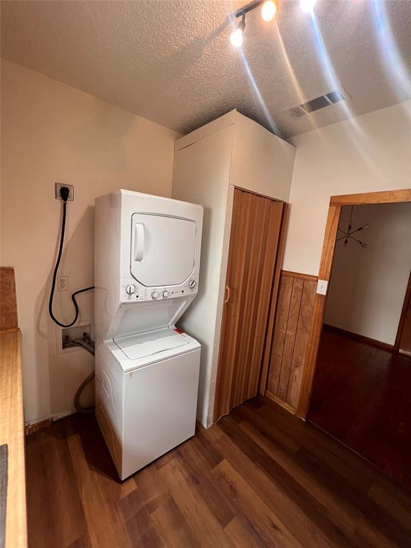 Building Photo - 941 E 52nd St