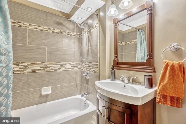 Building Photo - 5475 Owens Wood Ct
