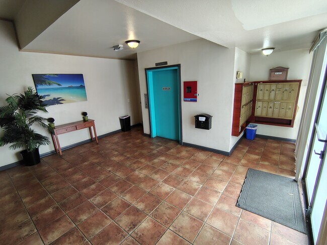 Building Elevator & Mailboxs - 10861 Moorpark St