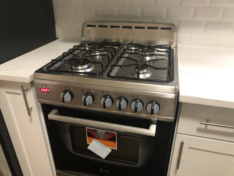 Building Photo - 5110 Palisade Ave