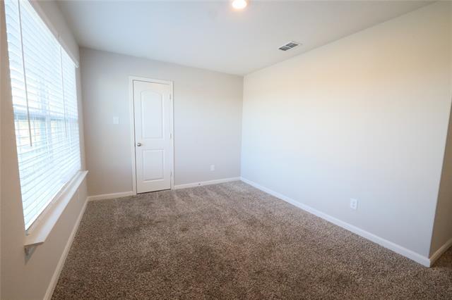 Building Photo - 2121 Yarborough Dr