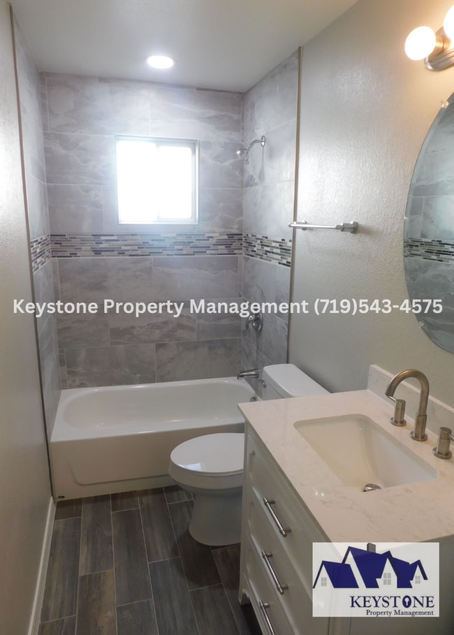 Building Photo - Central Air! Updated 2 Bedroom/1 Bath Rancher - $1,100/$1,650