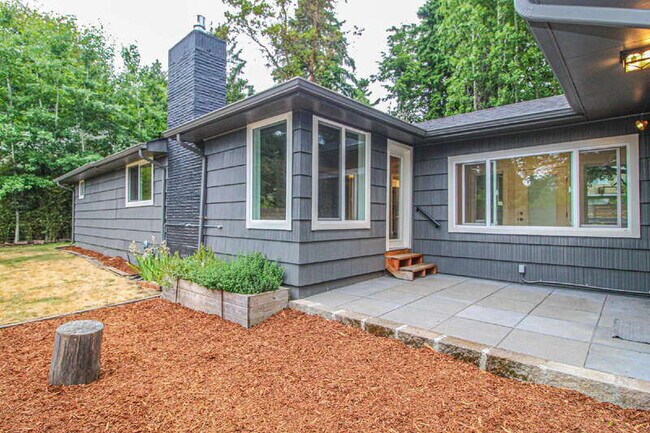 Building Photo - 19547 53rd Ave NE