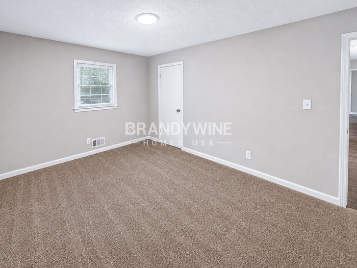 Building Photo - 1044 Baker Ln