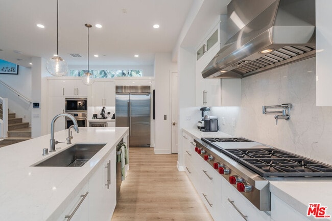 Building Photo - 12962 Discovery Crk