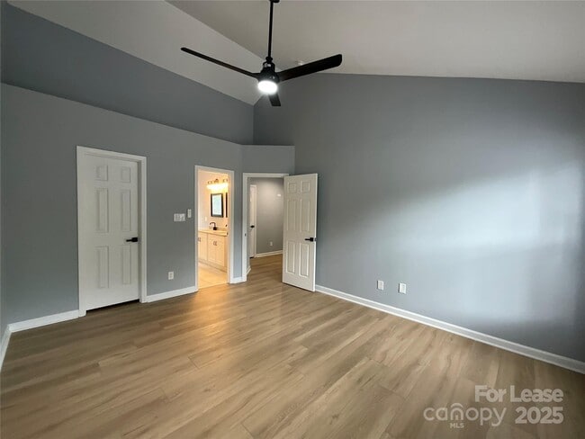 Building Photo - 8733 Canter Post Dr