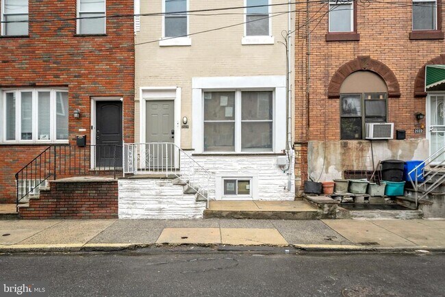 Building Photo - 2024 S 17th St