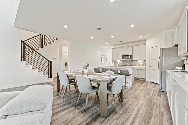 Building Photo - 10212 Prairie Creek Ln