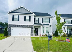 Building Photo - 763 Deerwood Xing Dr