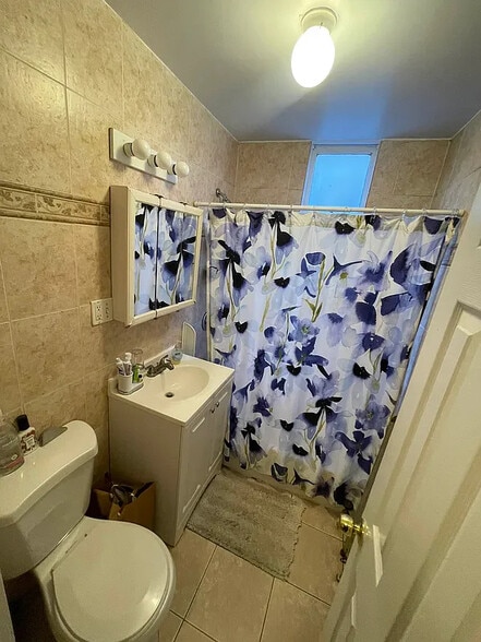 Building Photo - 25-66 33rd St