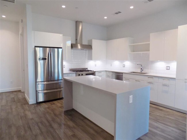 Building Photo - 1211 Caroline St