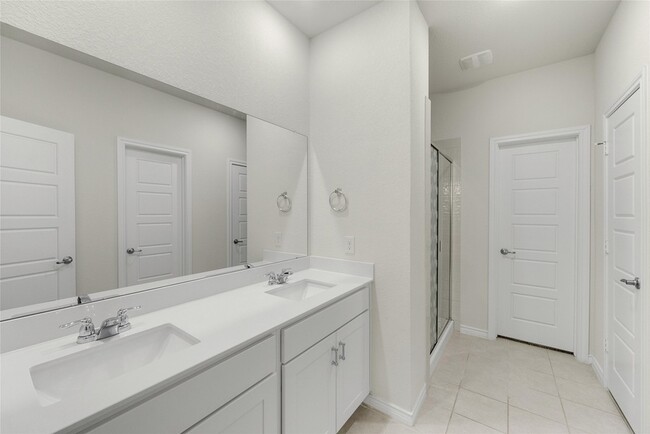 Building Photo - 1117 Goldfinch Dr