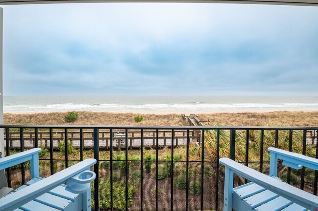 Building Photo - TIME TO SECURE A PROPERTY FOR THE FALL OF '26-SPRING OF '27