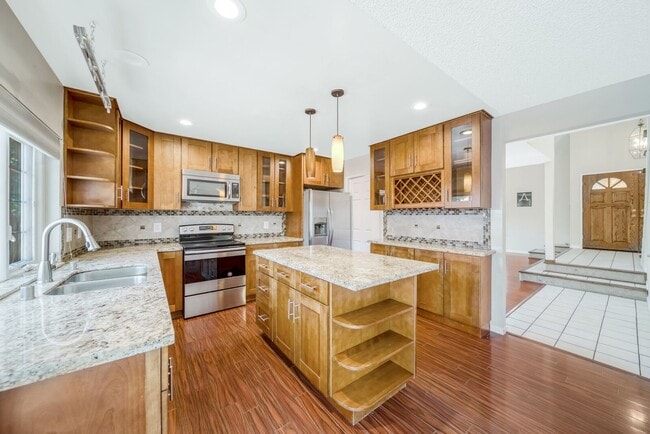 Building Photo - 35216 Wycombe Pl