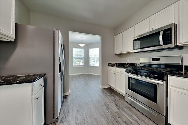 Building Photo - 16731 N Blue Jay Dr