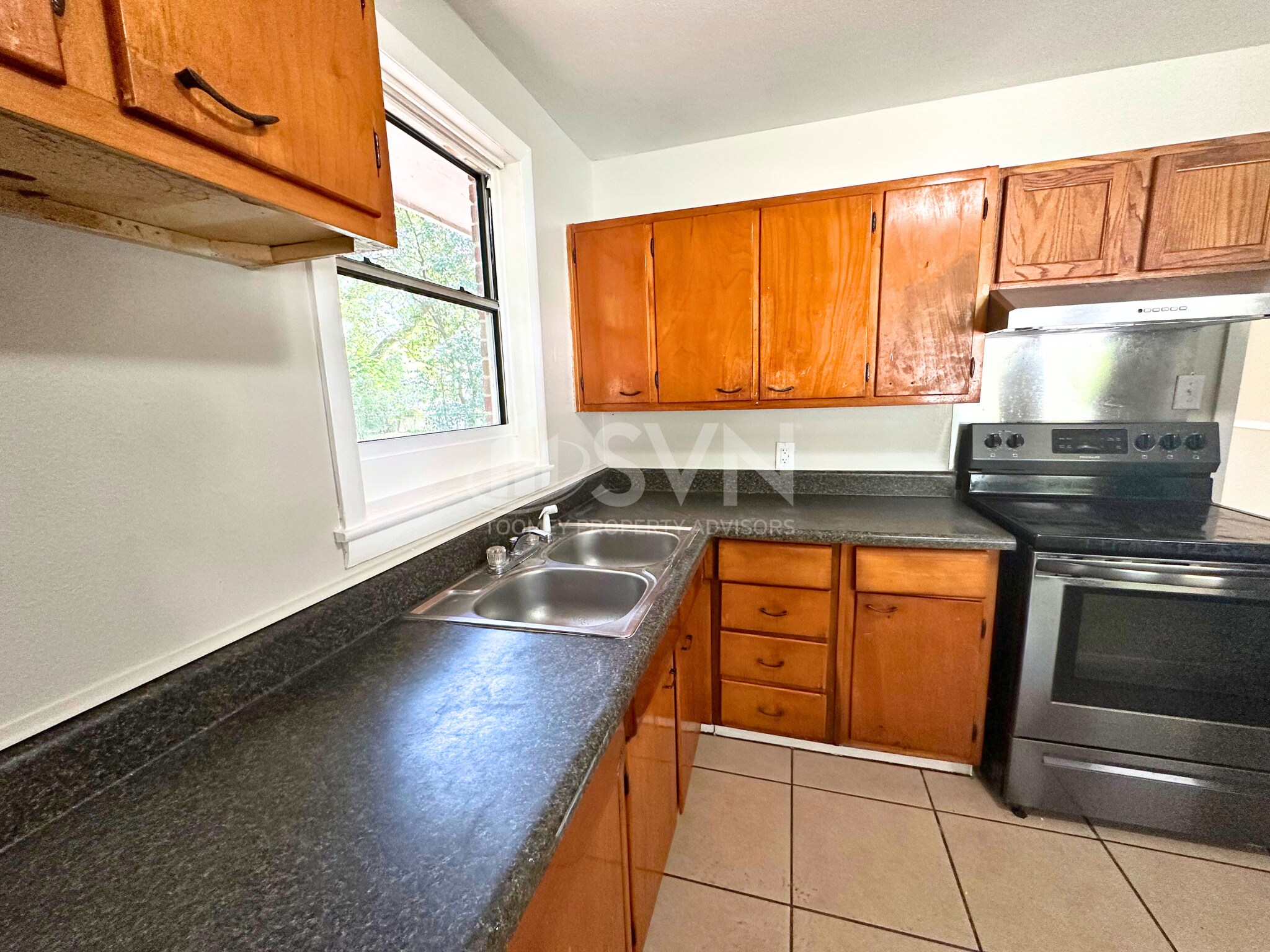 Building Photo - 1250 Druid Dr
