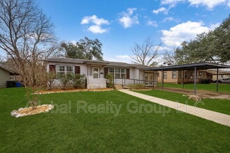 Building Photo - 408 Aviation Ave