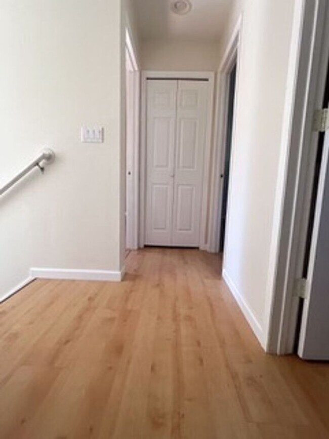 Building Photo - Spacious 4 bedroom Meridian Campus home wi...