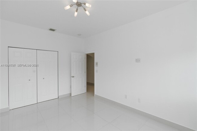 Building Photo - 7333 NW 108th Ct