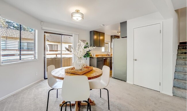 Building Photo - 5085 Valley Crest Dr