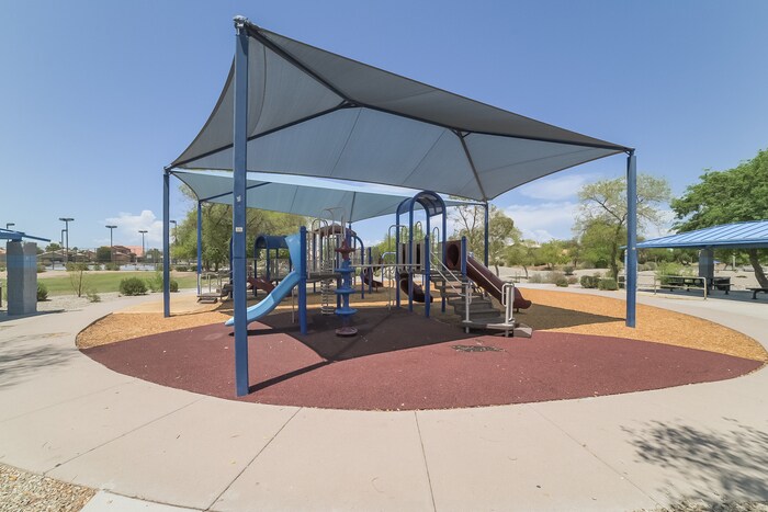 Building Photo - 9542 W Potter Dr