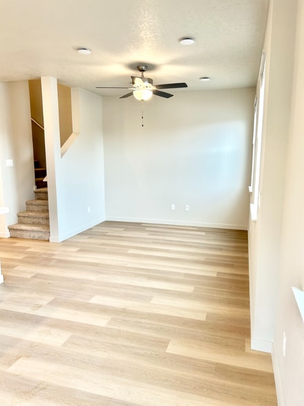 Building Photo - 2312 Spice Loop