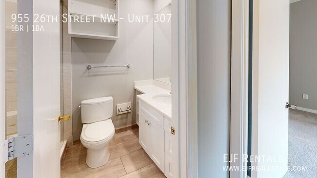 Building Photo - 955 26th St NW