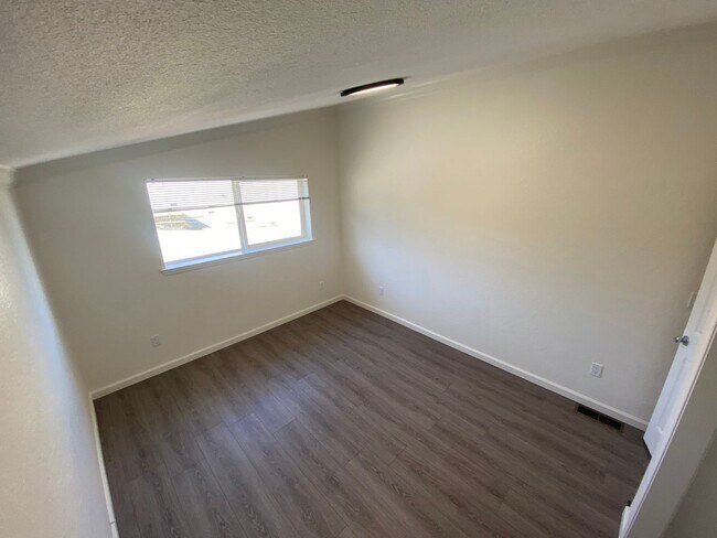 Building Photo - 2810-2814 Chronicle Ave