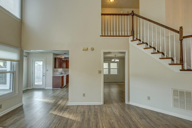 Building Photo - 3789 White Pine Dr