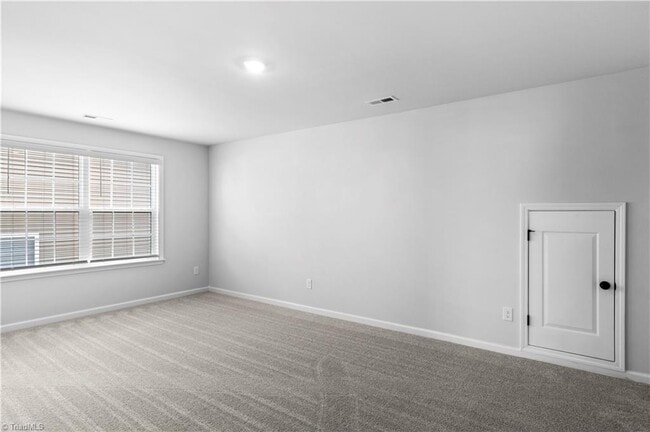 Building Photo - 7260 Huntgate Dr