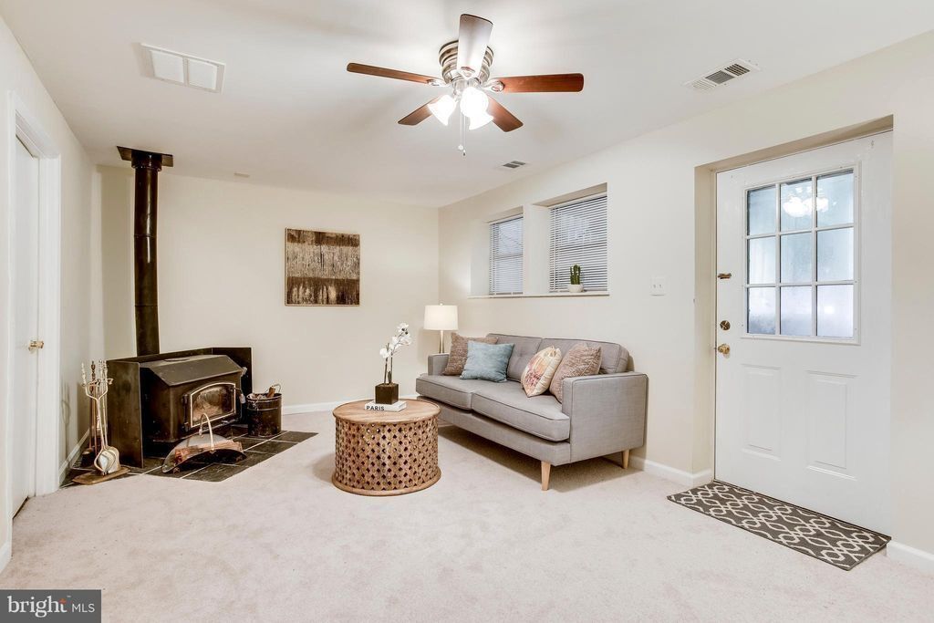 Building Photo - 939 Barton Oaks Pl