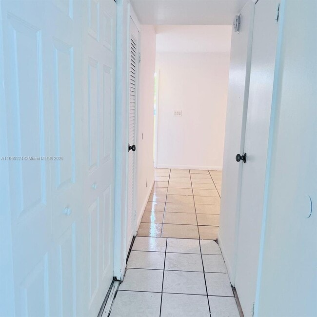 Building Photo - 5721 Blueberry Ct