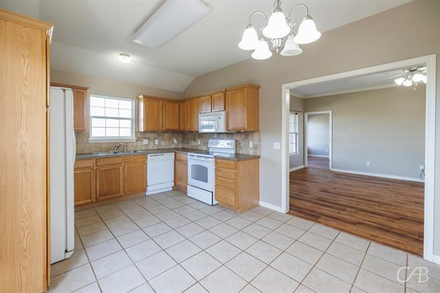 Building Photo - 210 Cotton Candy Rd